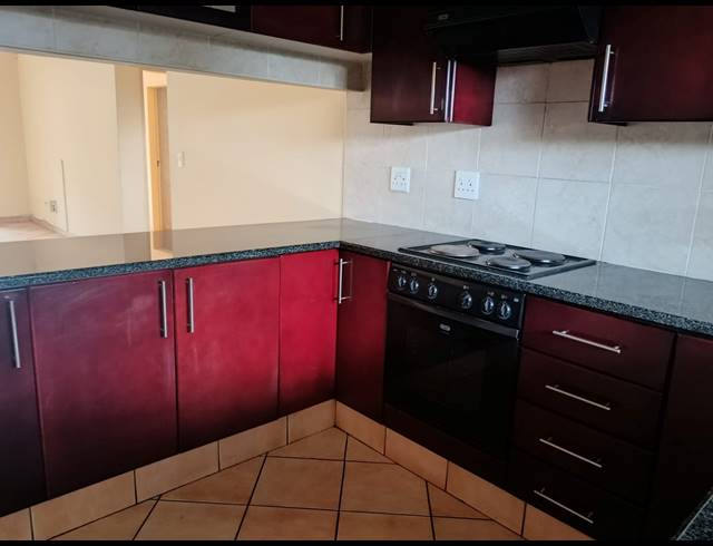 2 BEDROOM APARTMENT RENTED IN KENLEAF